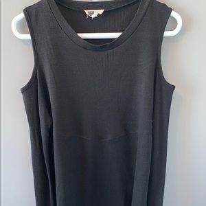 ✨Cold shoulder top